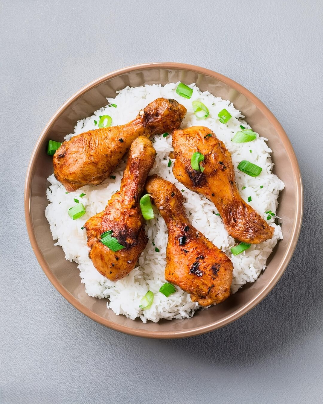 Juicy and crispy Fried Chicken Drumsticks, seasoned with a flavorful blend of spices and fried to golden-brown perfection. The crunchy, well-seasoned coating seals in the tender, juicy chicken, offering a satisfying bite every time. Perfect for family dinners, picnics, or game-day snacks, these drumsticks are a classic comfort food that’s sure to please any crowd.