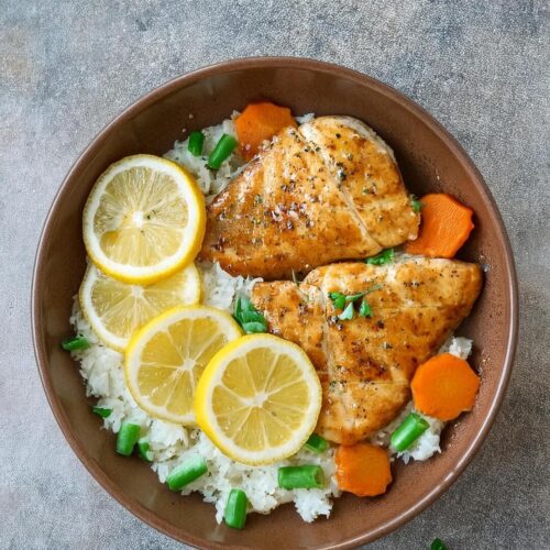 Juicy and flavorful Lemon Butter Chicken, pan-seared to perfection and coated in a rich, buttery lemon garlic sauce. This easy, one-pan dish combines tender chicken breasts with fresh lemon juice, herbs, and a touch of garlic, creating a delicious balance of tangy and savory flavors. Ideal for busy weeknight dinners or entertaining guests, this creamy and zesty chicken is sure to become a family favorite.