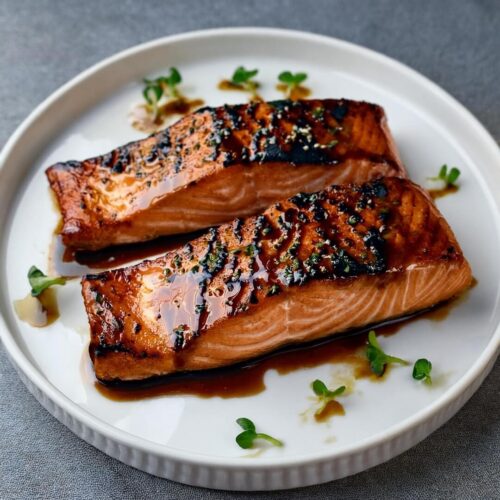 This Balsamic Glazed Salmon is the perfect way to treat yourself or your loved ones to something special. Flavorful, healthy, and irresistibly delicious, it’s sure to become a favorite in your home.