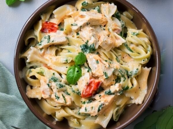 Instant Pot Creamy Tuscan Chicken Pasta Recipe