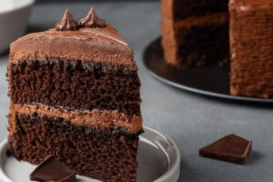 Vegan chocolate cake is a rich, indulgent dessert with a moist and tender crumb, packed with deep chocolate flavor. It’s a simple recipe that’s perfect for any occasion, whether it’s a birthday celebration, a casual gathering, or just when you’re craving something sweet. You’ll love how easy it is to make, and your guests will never guess it’s vegan