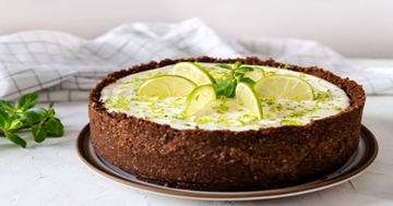 So one of my main passions for raw food diets is raw desserts. Oh, my goodness me! I've seen some amazing creations! I was incredibly inspired, and I created this super delicious raw vegan cheesecake.