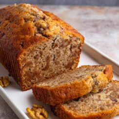 Moist, nutty, and perfectly spiced! This Banana Bread with Walnuts is a cozy, sweet treat that’s perfect for breakfast or snacking.