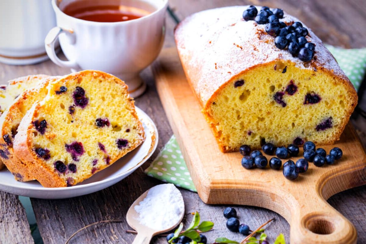 Looking for an easy weekend morning treat? Grab a slice of this soft, moist Lemon Blueberry Cake. It’s packed with blueberries. This cake is an absolute must for any brunch gathering.