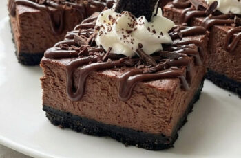 Chocolate Cheesecake Bars – The Perfect Chocolate Dessert