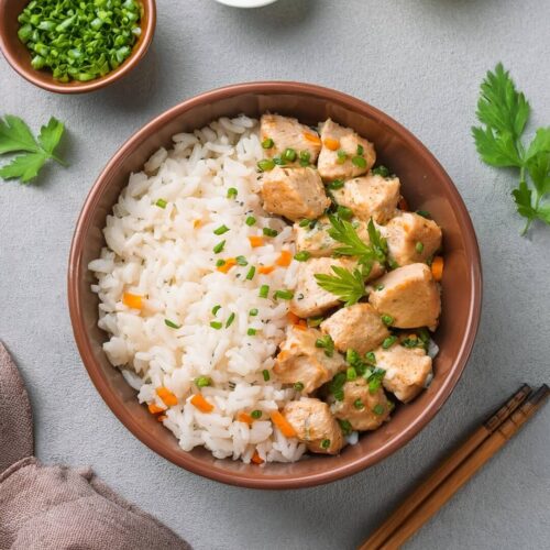 Quick and comforting Instant Pot Chicken and Rice with tender chicken, fluffy rice, and savory vegetables cooked in a flavorful broth. This one-pot meal is easy to prepare and delivers a delicious blend of herbs, garlic, and spices, making it perfect for busy weeknights or a family-friendly dinner. With its rich flavor and minimal prep, this dish is both satisfying and convenient.