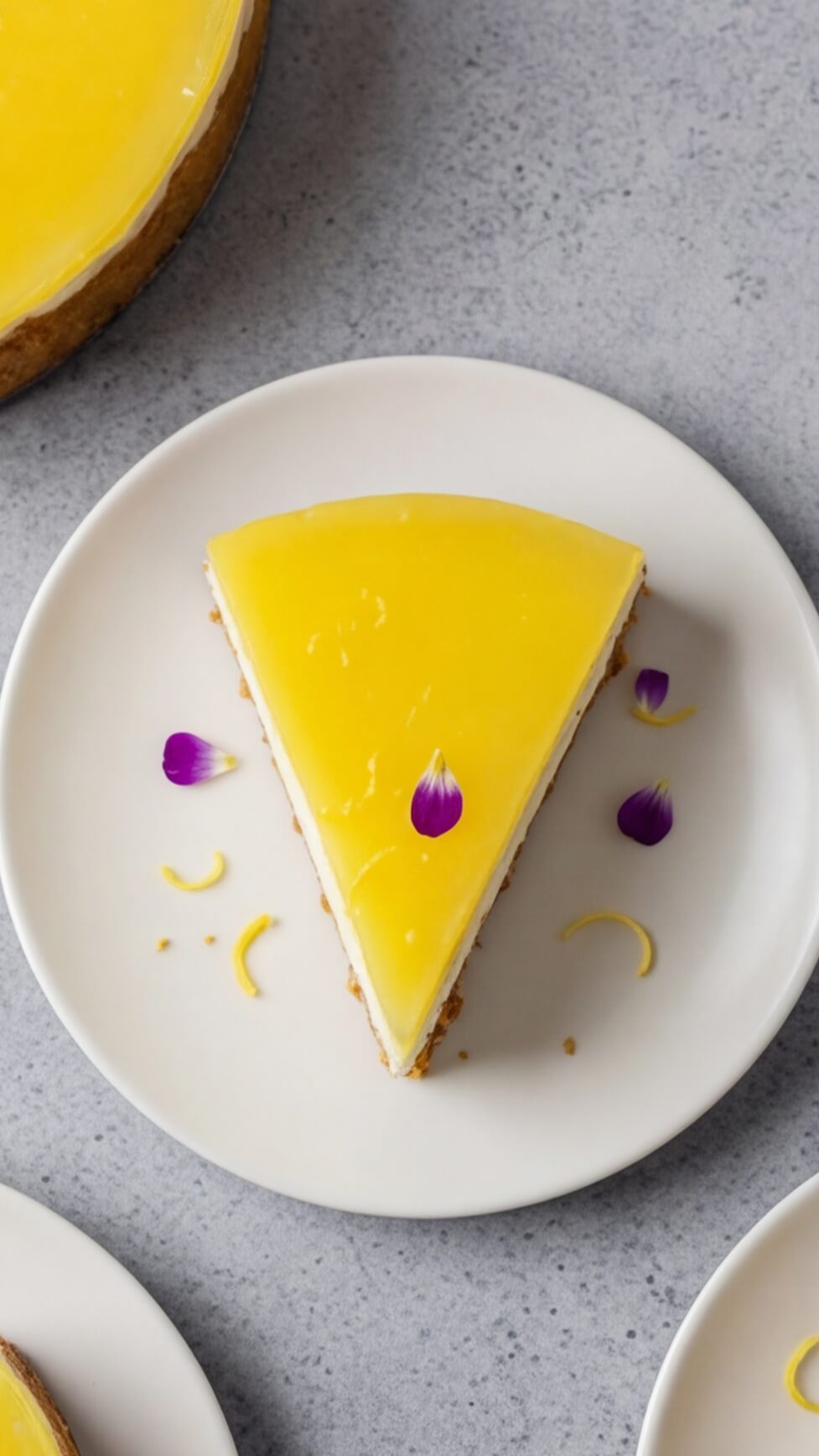 Lemon Cheesecake with Lemon Curd – Bright, Creamy & Irresistible
