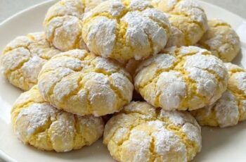 Easy Lemon Crinkle Cookies Recipe (So Pretty!)