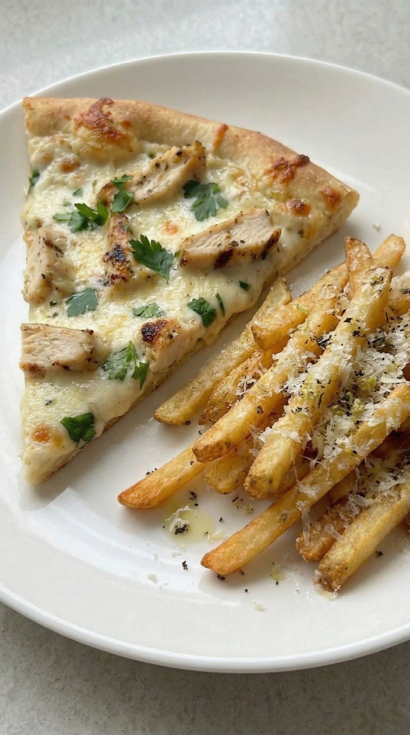 Homemade Chicken Alfredo Pizza – Better Than Takeout