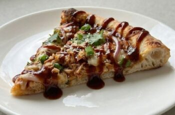 Chicken Pizza – Easy, Flavorful & Family-Friendly