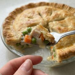 Easy Chicken Pot Pie Recipe (Creamy & Delicious!)