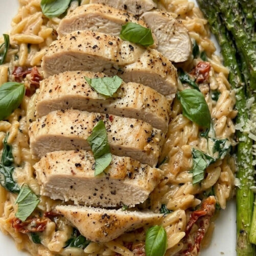 Creamy Tuscan Chicken Recipe – Juicy, Flavorful & Delicious