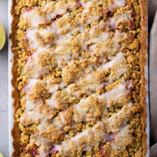 This Apple Crumb Pie is the perfect way to treat yourself or your loved ones to something special. Warm, spiced, and irresistibly delicious, it’s sure to become a favorite in your home.