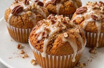 Healthy Yogurt Pumpkin Muffins, Easy, Tender and Delicious