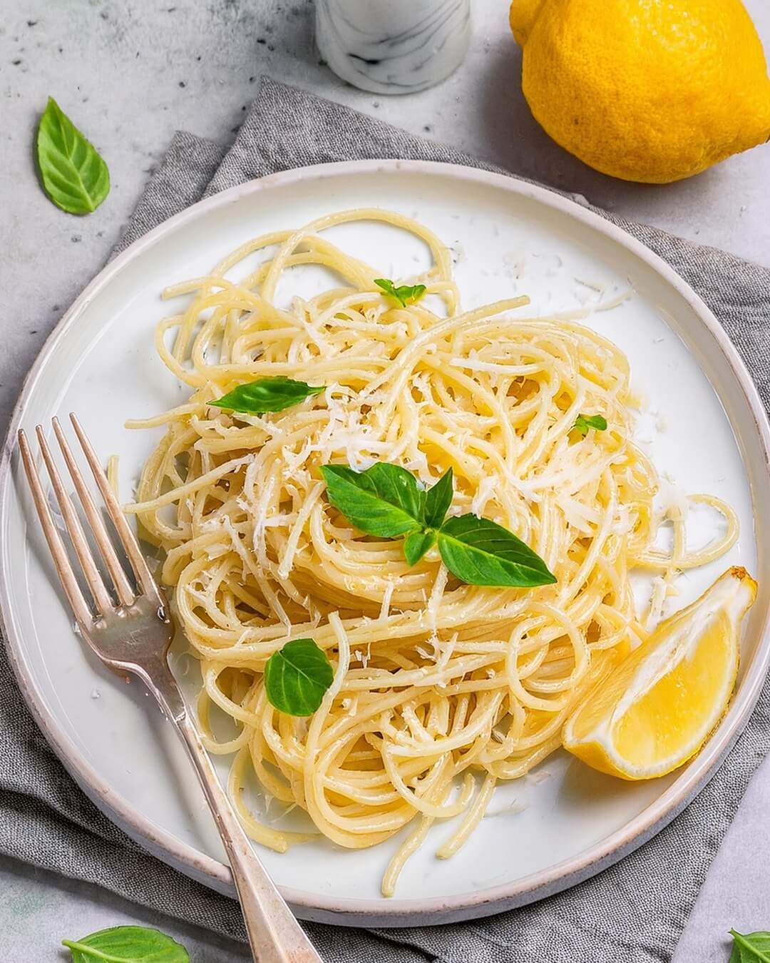 Whenever you're in the mood for a bright and creamy dish, this Lemon Ricotta Pasta blends zesty lemon with smooth ricotta, creating a light yet comforting meal perfect for any season.