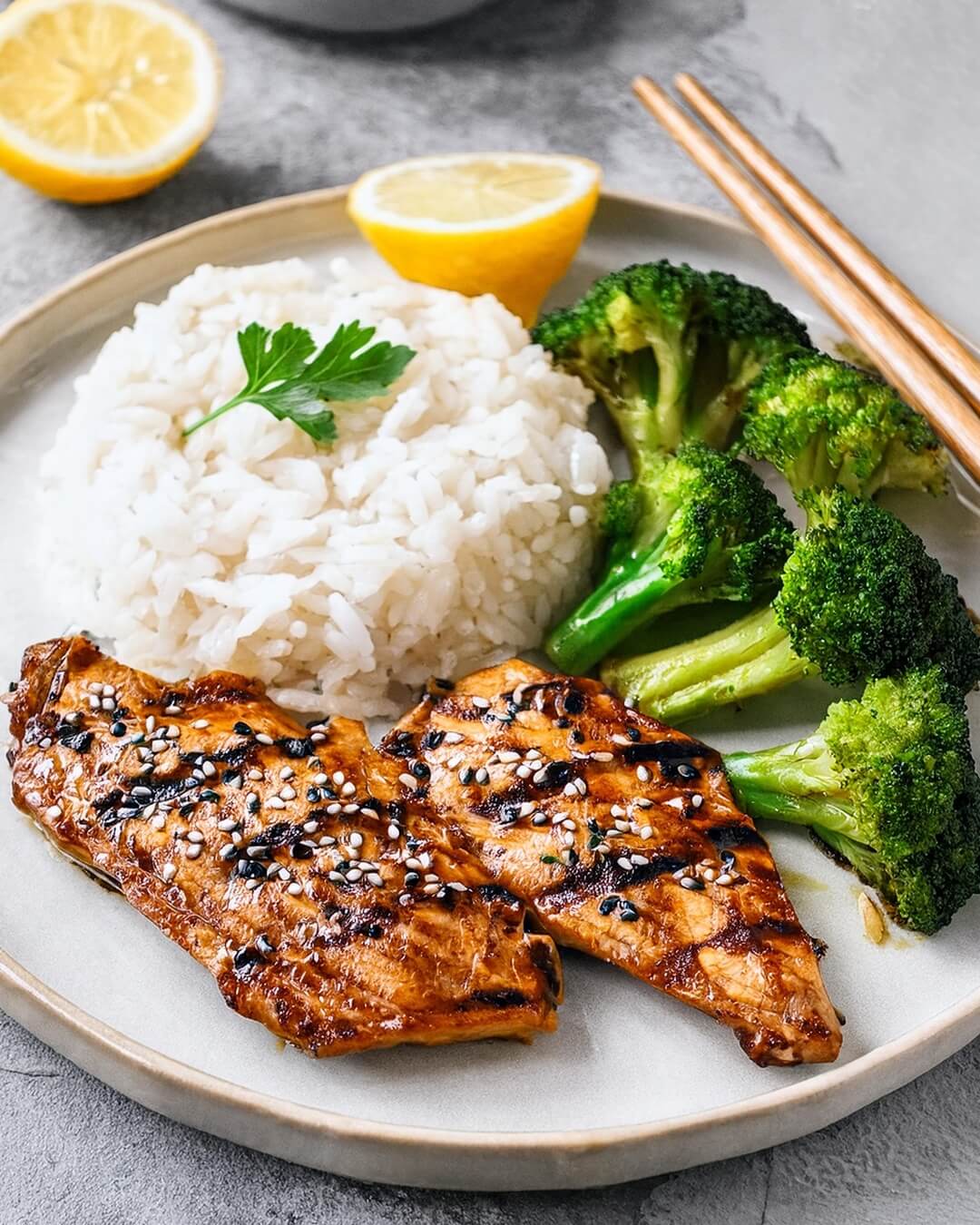 This Asian Grilled Chicken is a flavorful dish that’s sure to impress! Marinated in a delicious blend of soy sauce, ginger, garlic, and sesame oil, the chicken absorbs all the rich, savory flavors. Grilled to perfection, it boasts a beautiful char and juicy tenderness in every bite. Serve it over rice or alongside fresh veggies for a complete meal that’s both healthy and satisfying. Perfect for weeknight dinners or outdoor gatherings, this recipe will bring a taste of Asia to your table. Ready to fire up the grill? Check out the recipe and enjoy this mouthwatering dish!