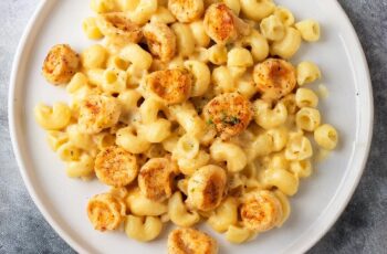There’s nothing quite like the taste of homemade Chicken Mac and Cheese. This dish is the perfect way to treat yourself or your loved ones to something special. Creamy, cheesy, and packed with tender chicken, it’s sure to become a favorite in your home.