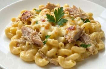 Easy Chicken Mac and Cheese Better Than Takeout