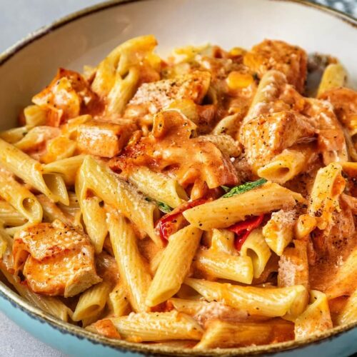 There’s nothing quite like the taste of homemade Creamy Cajun Chicken Pasta. This dish is the perfect way to treat yourself or your loved ones to something special. Spicy, creamy, and packed with flavor, it’s sure to become a favorite in your home.