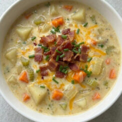 Hearty Creamy Potato Soup Recipe with Simple Ingredients