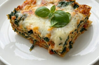 Cheesy Lasagna Roll Ups That Everyone Loves