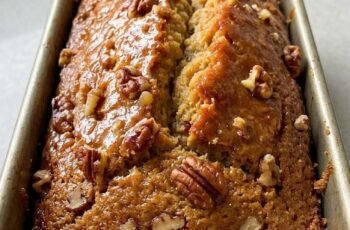 Soft and Sweet Maple Banana Bread Everyone Loves