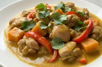 Best Slow Cooker Chicken Curry with Tender Juicy Chicken