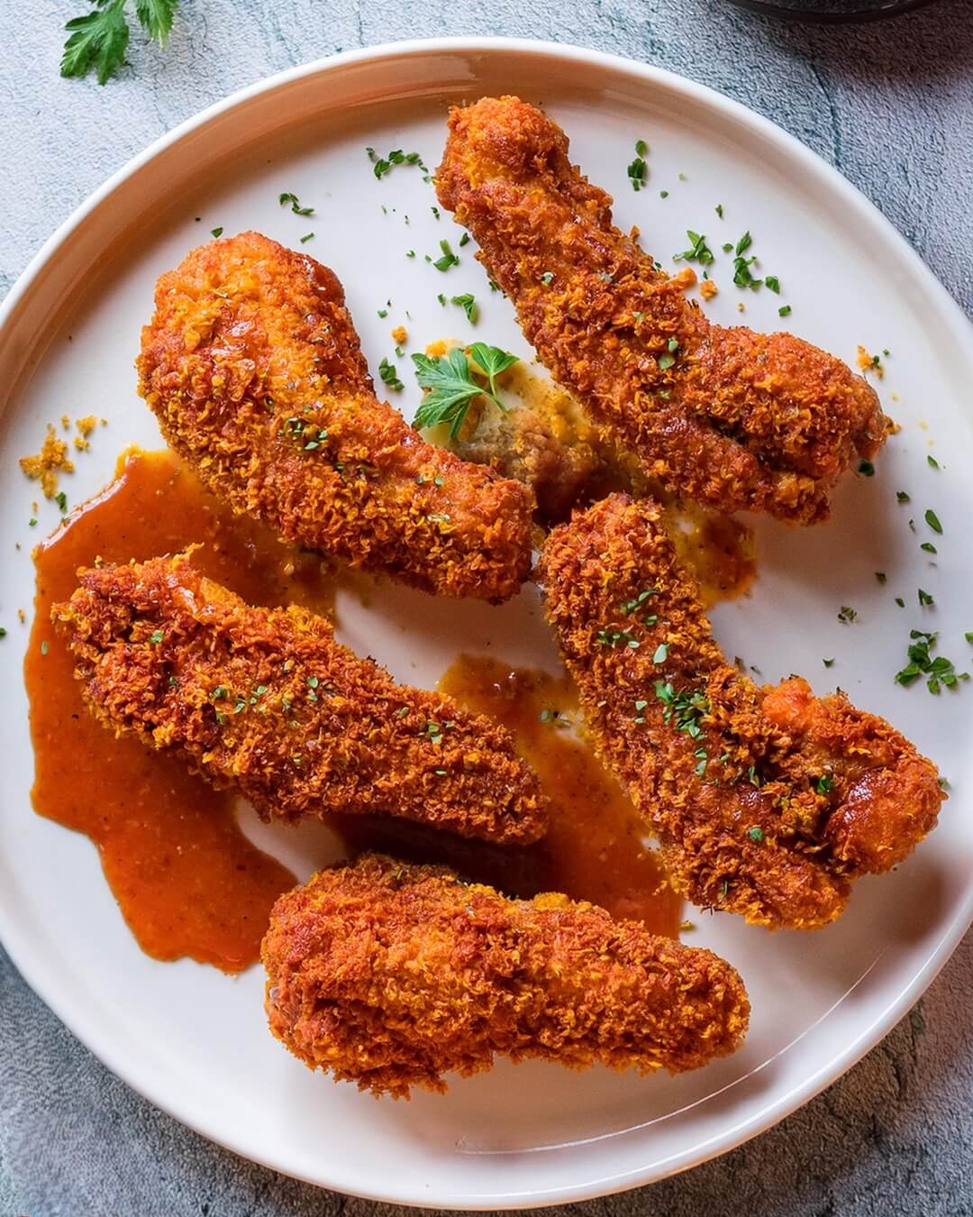 Whether you’re hosting a dinner party, preparing a weeknight meal, or looking for a dish to impress, Spicy Honey Chicken is the perfect choice. The combination of sweet honey, spicy kick, and crispy breading makes it a crowd-pleaser that everyone will enjoy.