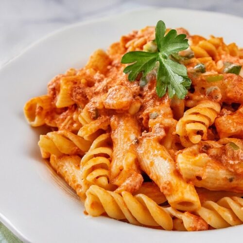 This Buffalo Chicken Pasta combines creamy, spicy, and tangy elements for a comforting dish with a buffalo-inspired twist. It’s great for anyone who loves classic buffalo flavors with a comforting pasta base. Perfect for a cozy dinner or a crowd-pleasing meal option!
