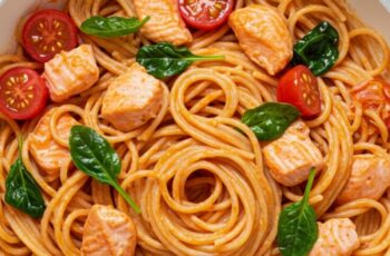 This Creamy Tomato Salmon Pasta is rich, comforting, and ready in just 30 minutes—a perfect way to elevate your weeknight meals!