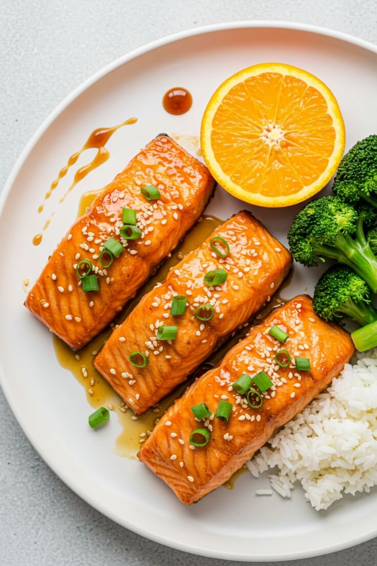 Orange Glazed Salmon is a delicious and healthy dish that combines the rich flavor of salmon with a sweet and tangy orange glaze. Perfect for family dinners, special occasions, or a nutritious meal, this recipe is sure to impress.