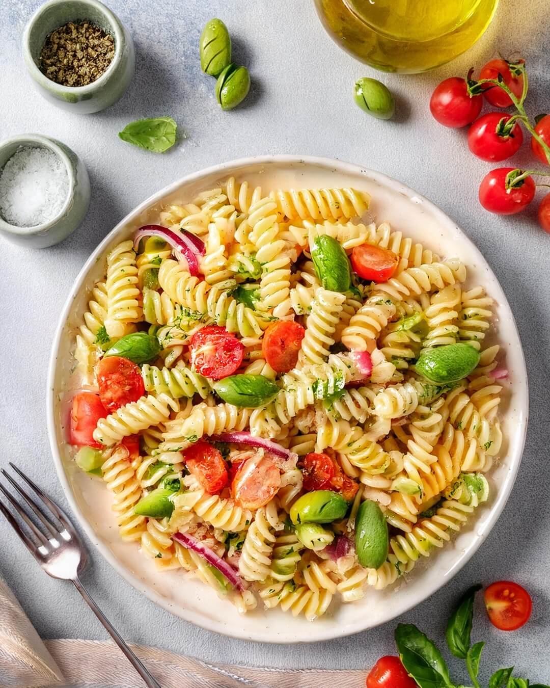 This Pasta Salad is packed with colorful, crunchy vegetables, creamy feta, and a zesty Italian dressing that ties it all together. It’s an ideal dish for gatherings, barbecues, or as a refreshing main on warmer days!
