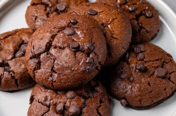 These Salted Brownie Cookies deliver a perfect balance of sweet, salty, and fudgy flavors. The combination of cocoa, dark brown sugar, and sea salt creates a decadent treat that's both indulgent and satisfying.