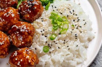 Teriyaki Chicken Meatballs are a delicious and healthy meal that combines tender chicken meatballs with a sweet and savory teriyaki glaze. Perfect for family dinners, meal prep, or a special gathering, these meatballs are sure to impress.