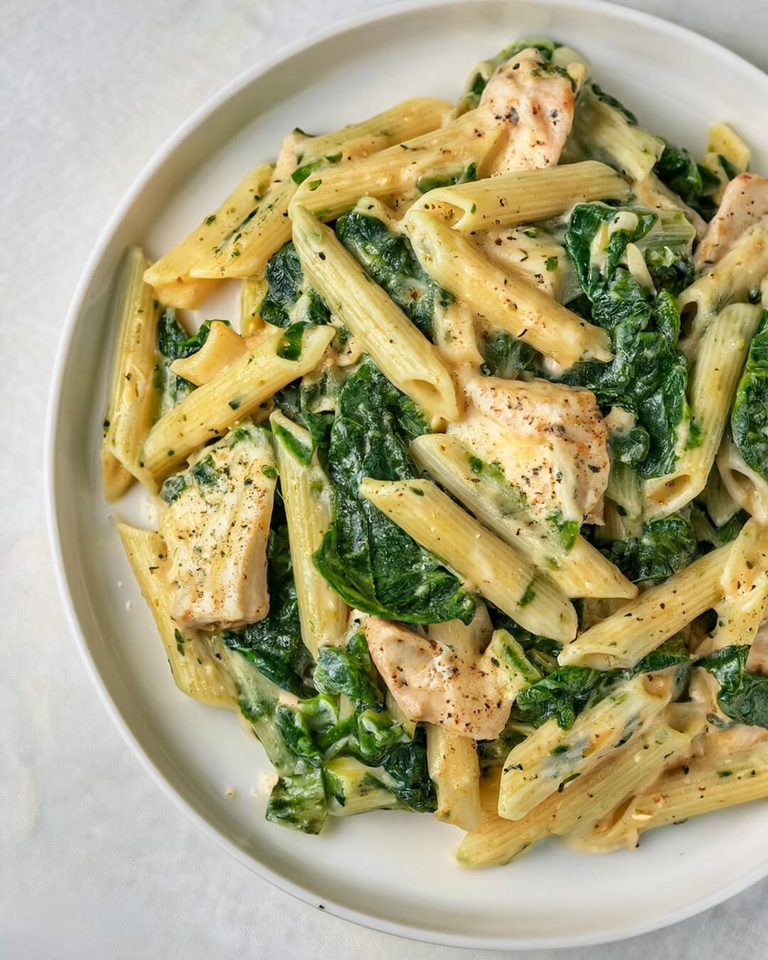 Whether you’re preparing a quick weeknight meal, hosting a dinner party, or looking for a comforting and flavorful dinner option, Chicken Spinach Pasta is the perfect choice.