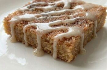 The Only Cinnamon Bars Recipe You’ll Ever Need