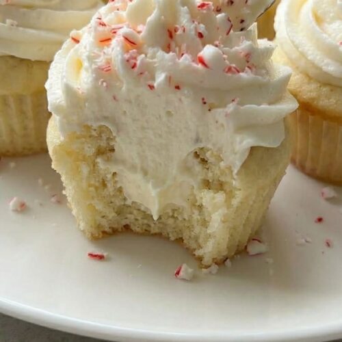 White Chocolate Peppermint Cupcakes – Creamy, Festive & Irresistible
