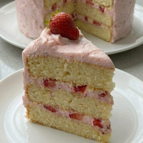 The Only Strawberry Cake Recipe You Will Ever Need