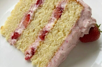 The Only Strawberry Cake Recipe You Will Ever Need