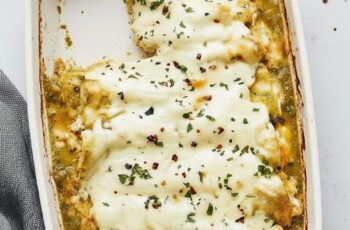 Green Chicken Enchiladas Recipe – Creamy & Flavorful