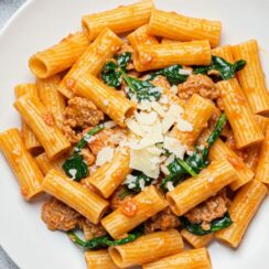 Tomato Spinach Pasta – Healthy, Simple, Delicious