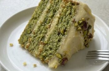Easy Lemon Pistachio Cake Recipe Perfect for Any Occasion