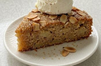 Easy Apple Cake Recipe, Perfect for Breakfast or Dessert