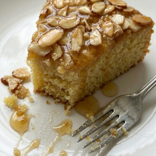 Easy Honey Cake – Soft, Moist & Naturally Sweet