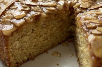 Easy Honey Cake – Soft, Moist & Naturally Sweet