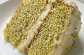 Homemade Lemon Poppy Seed Cake – Perfect Spring Dessert