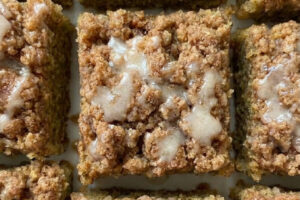 Easy Cinnamon Coffee Cake Recipe with Streusel Topping