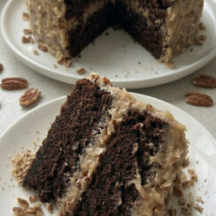 Easy German Chocolate Cake – Rich, Moist & Coconut Pecan Topping