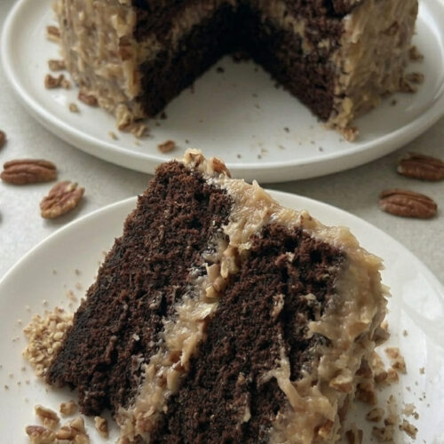 Easy German Chocolate Cake – Rich, Moist & Coconut Pecan Topping