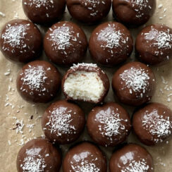 Homemade Chocolate Coconut Balls – Quick & Easy Dessert